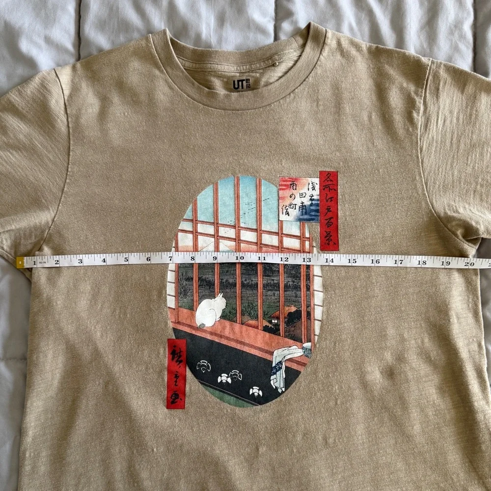 Uniqlo UT Japanese Cat Graphic T-Shirt Beige 100% Cotton Men’s M - Picture 8 of 11